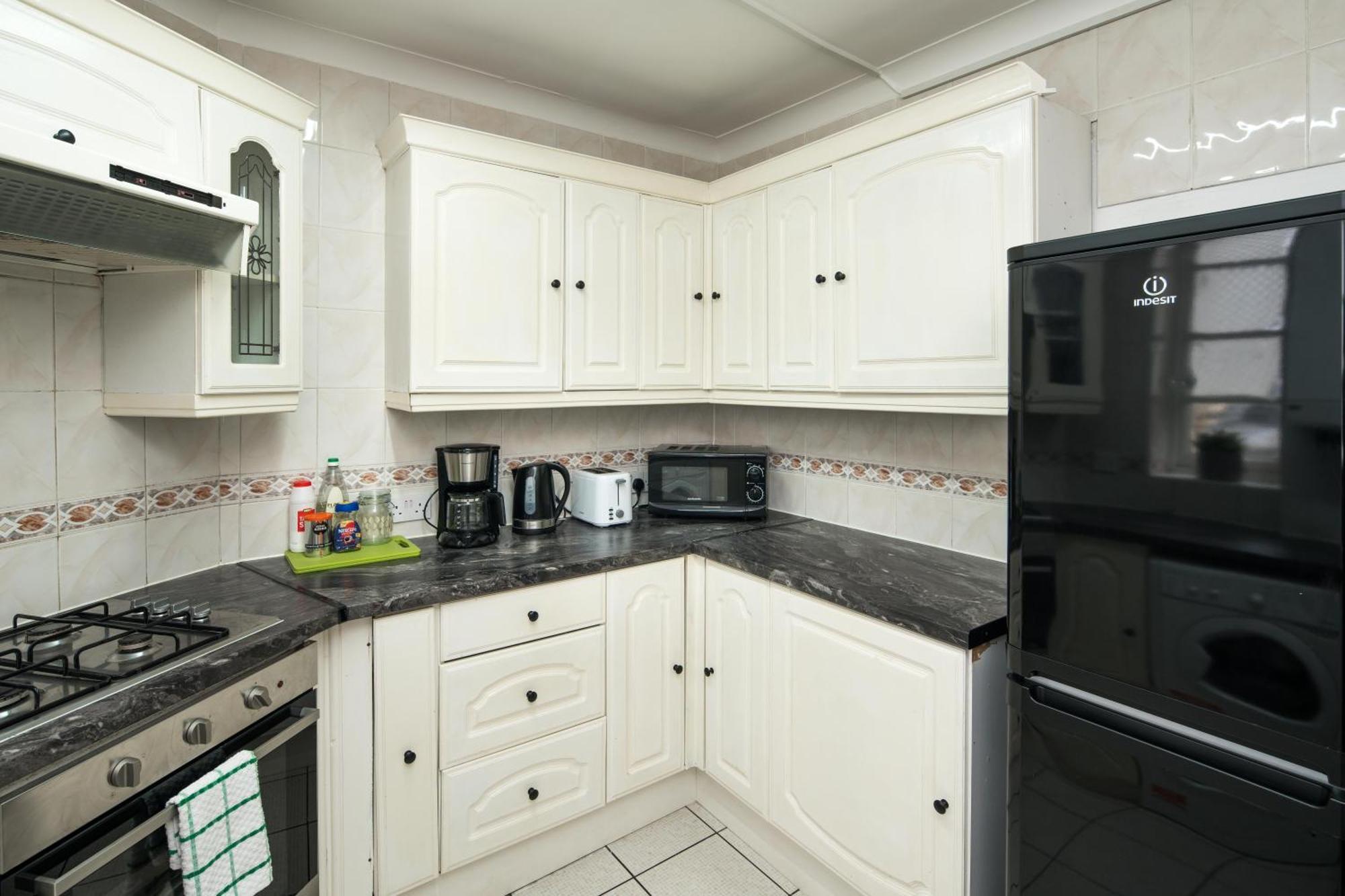 Private Double Room Shared Bathroom Near City Centre London Ngoại thất bức ảnh