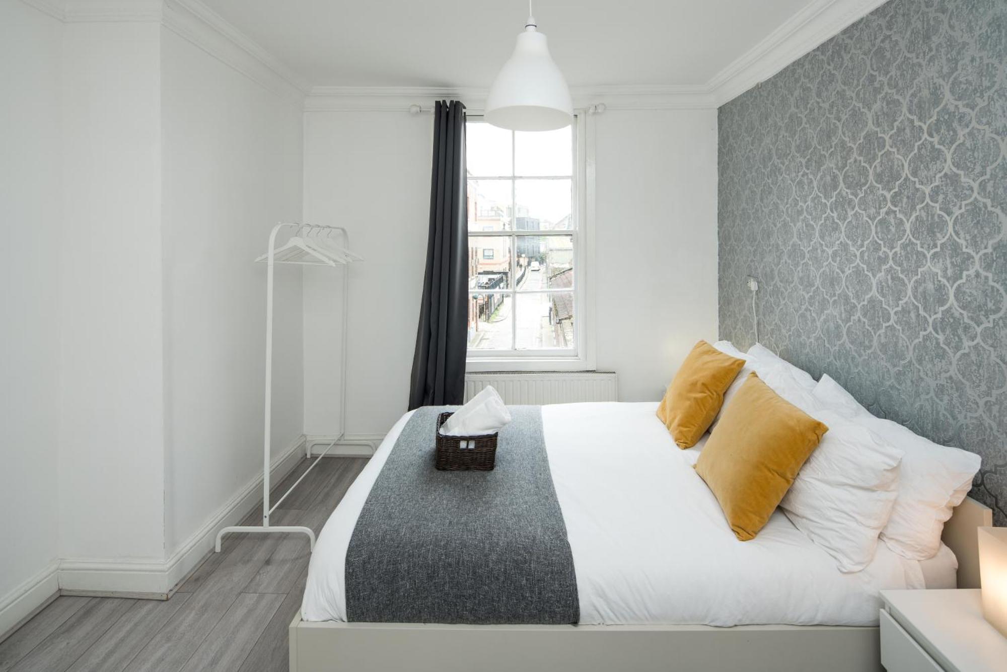 Private Double Room Shared Bathroom Near City Centre London Ngoại thất bức ảnh