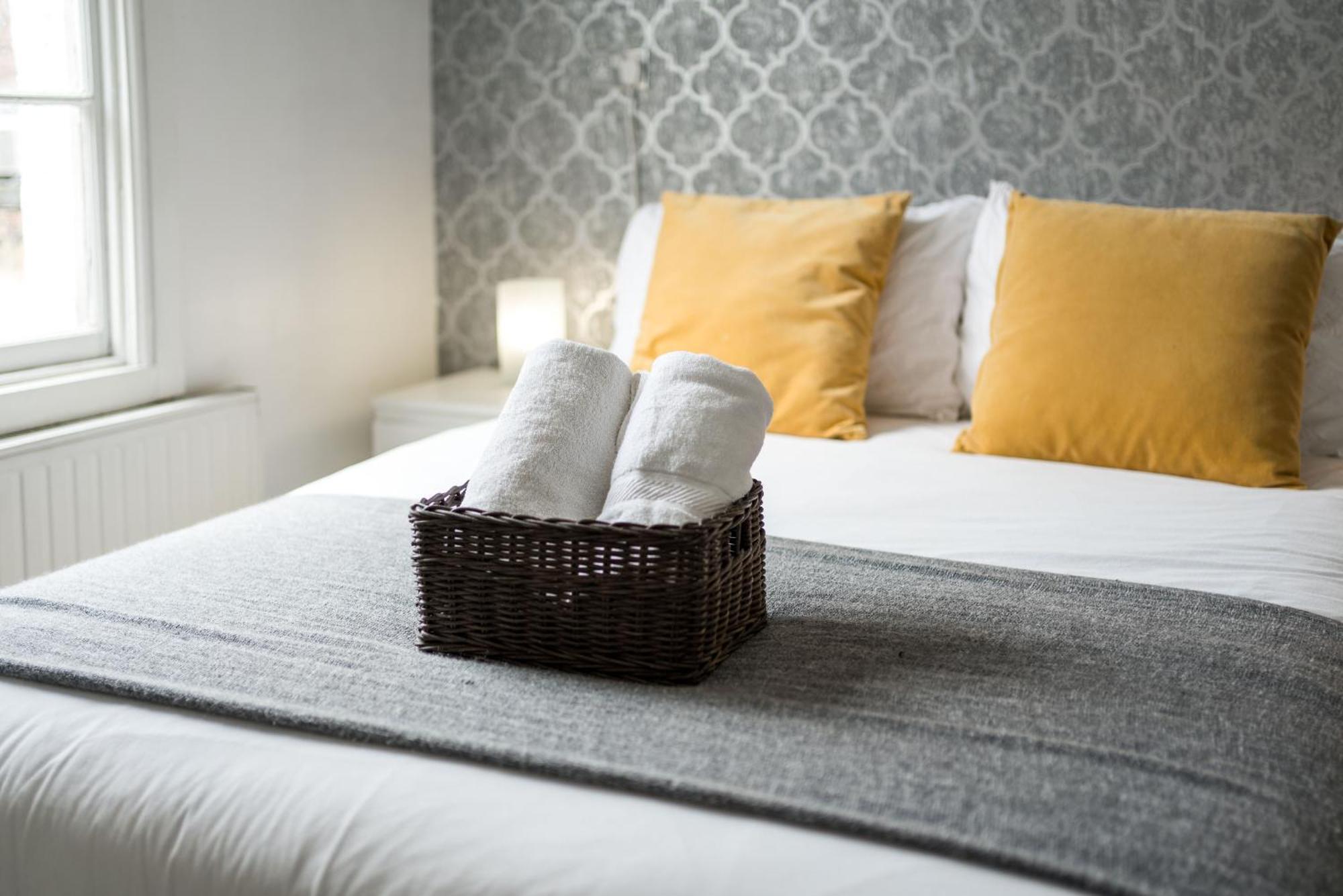 Private Double Room Shared Bathroom Near City Centre London Ngoại thất bức ảnh